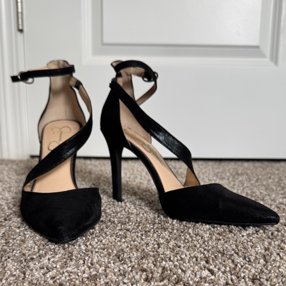 LAST CALL BEFORE DONATION! Jessica Simpson Black Women's Heels